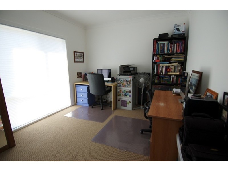 10 Carmody Street, Casey ACT 2913