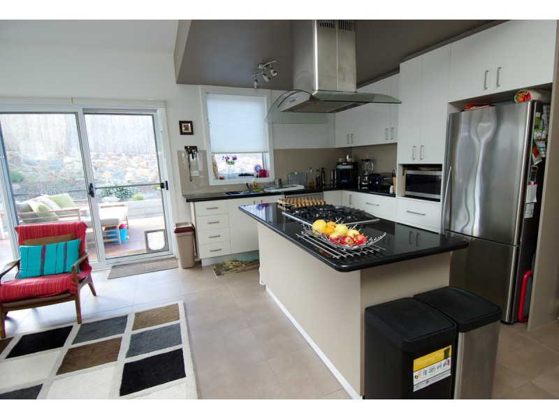 10 Carmody Street, Casey ACT 2913