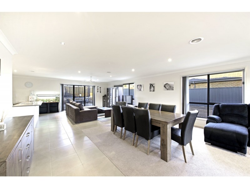 20 Nicholls Drive, Yass NSW 2582