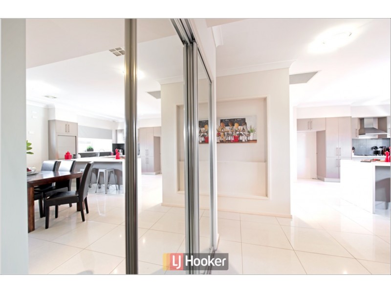330 Gundaroo Drive, Gungahlin ACT 2912