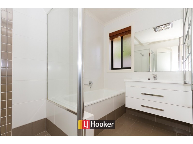 14 Pinnacles Street, Harrison ACT 2914