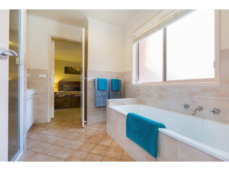 9 Huxley Place, Palmerston ACT 2913