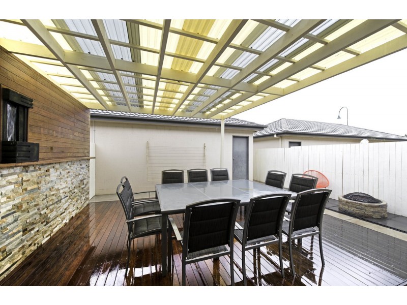 10 Wombeyan Street, Harrison ACT 2914