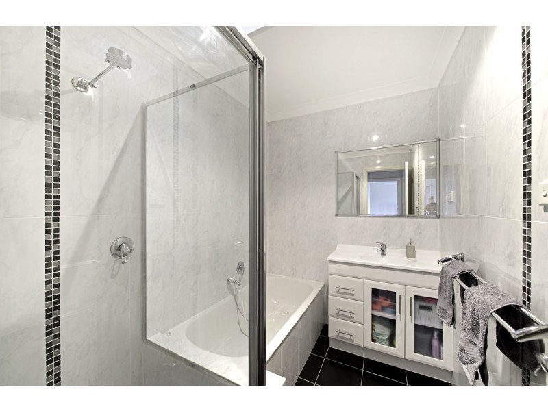 10 Wombeyan Street, Harrison ACT 2914