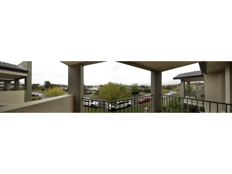 10 Wombeyan Street, Harrison ACT 2914