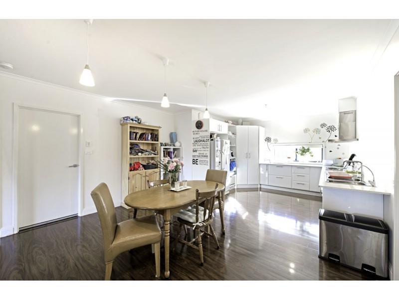 6 Dobbin Drive, Yass NSW 2582