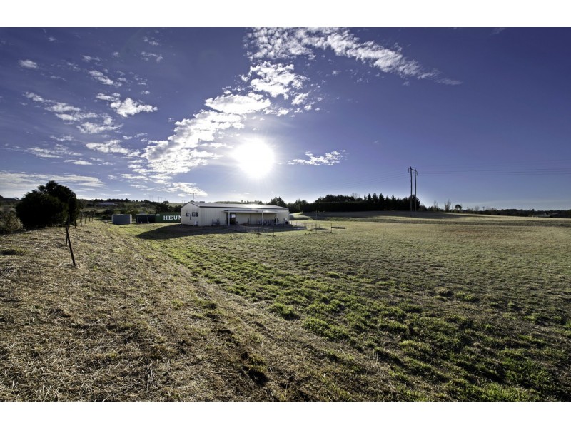 6 Dobbin Drive, Yass NSW 2582