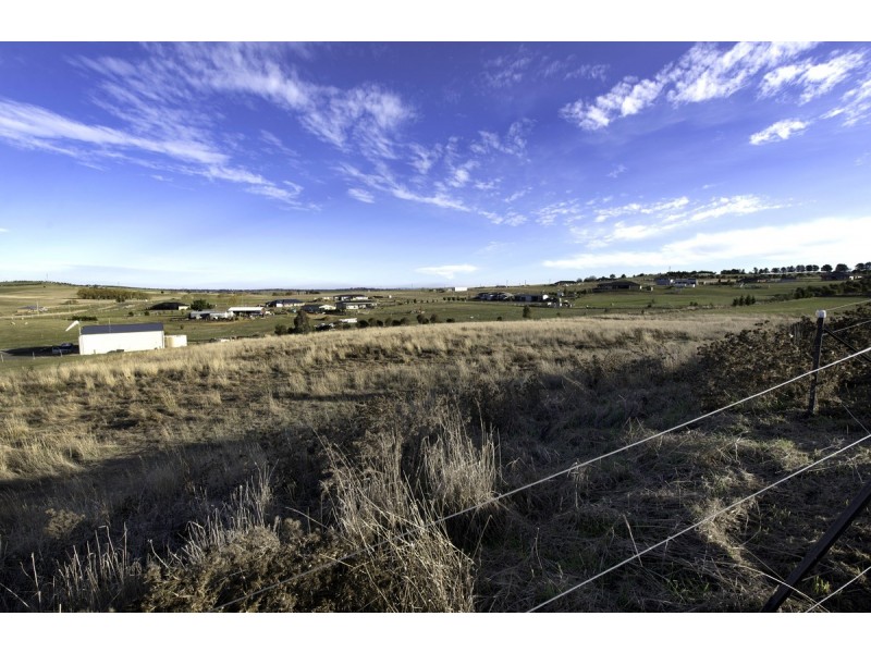 6 Dobbin Drive, Yass NSW 2582