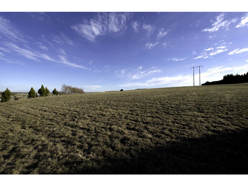 6 Dobbin Drive, Yass NSW 2582