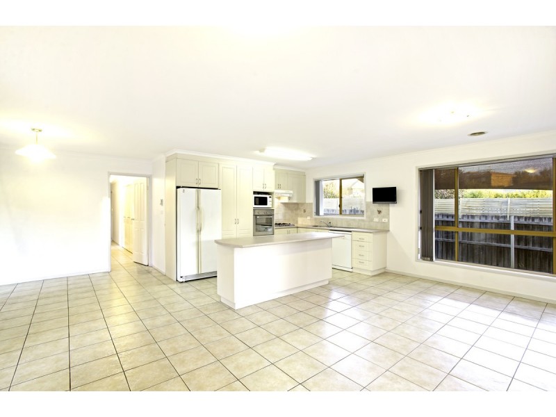 11 Hedger Street, Dunlop ACT 2615
