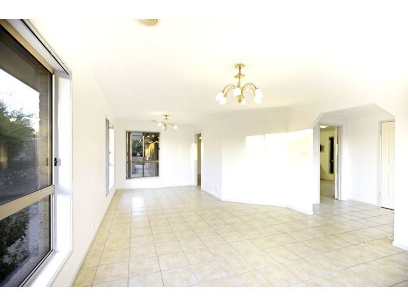 11 Hedger Street, Dunlop ACT 2615