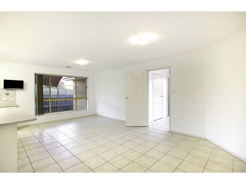11 Hedger Street, Dunlop ACT 2615