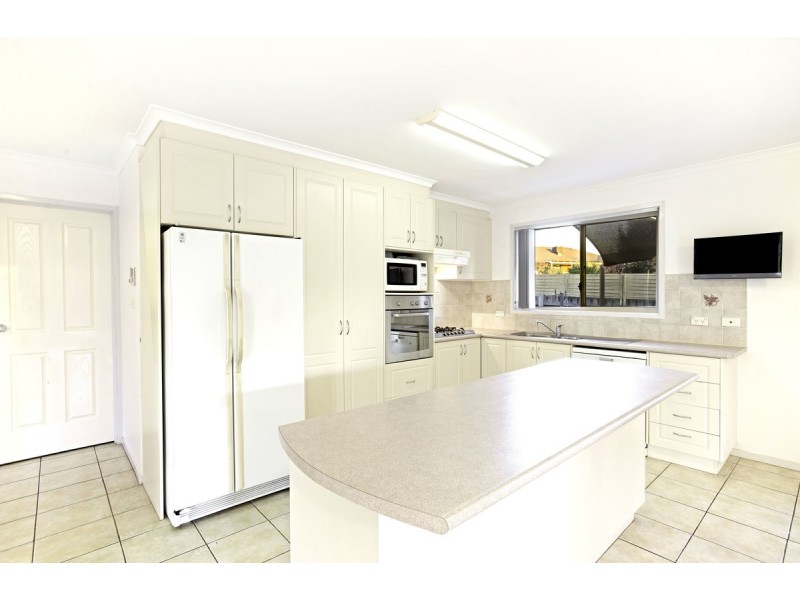 11 Hedger Street, Dunlop ACT 2615