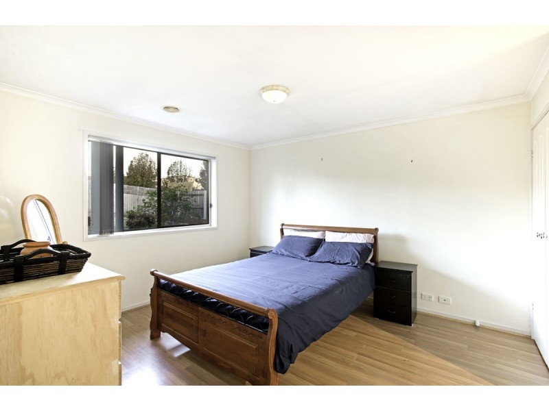 11 Hedger Street, Dunlop ACT 2615