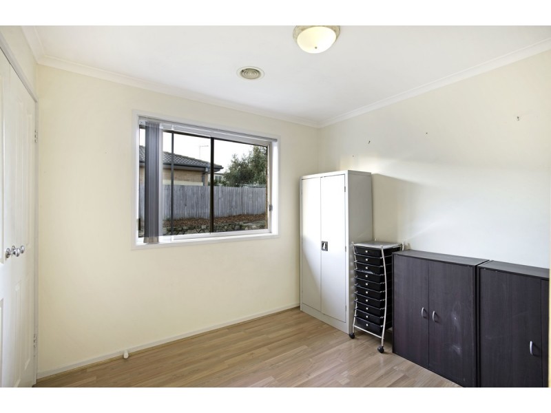 11 Hedger Street, Dunlop ACT 2615