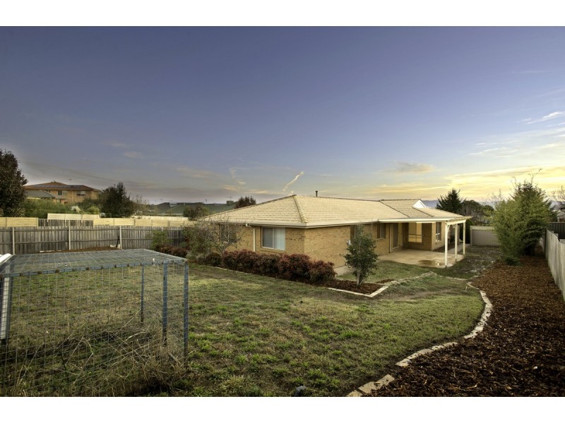 11 Hedger Street, Dunlop ACT 2615