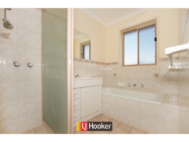 42 Warrumbal Street, Ngunnawal ACT 2913