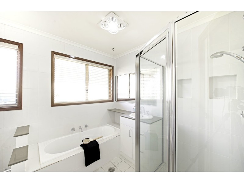 12 Foxlow Close, Palmerston ACT 2913