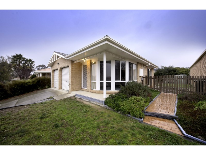 7 Gurrit Place, Ngunnawal ACT 2913