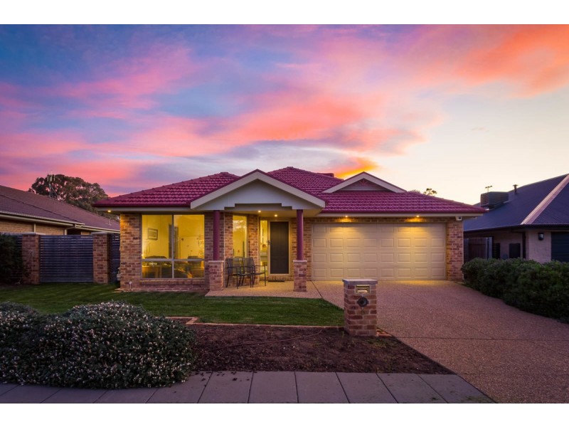 6 Encounter Street, Harrison ACT 2914