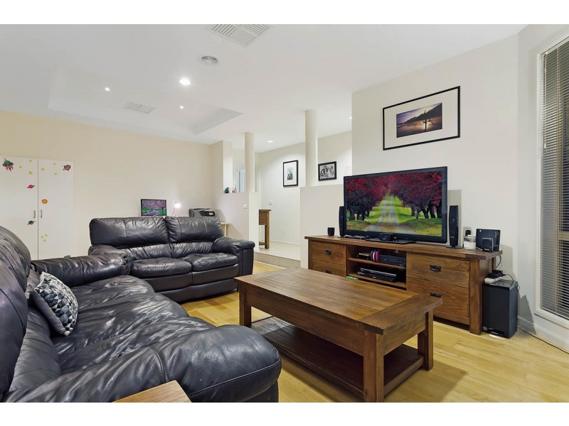 6 Encounter Street, Harrison ACT 2914