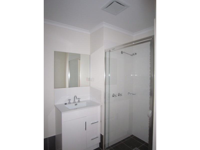 64/75 Elizabeth Jolley Crescent Mosa, Franklin ACT 2913