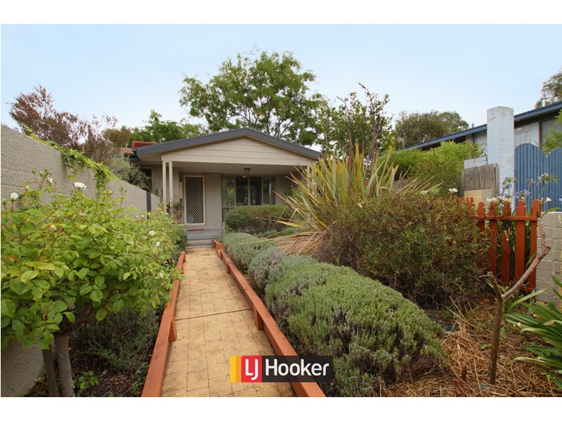 7 Tom Place, Charnwood ACT 2615