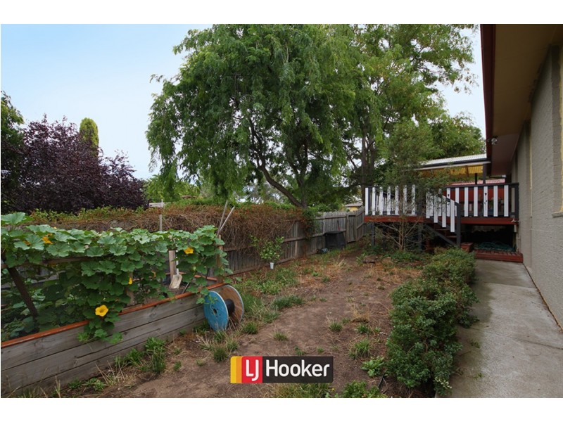 7 Tom Place, Charnwood ACT 2615