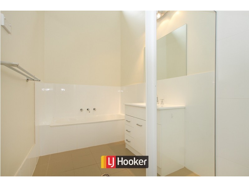 363 Anthony Rolfe Avenue, Gungahlin ACT 2912