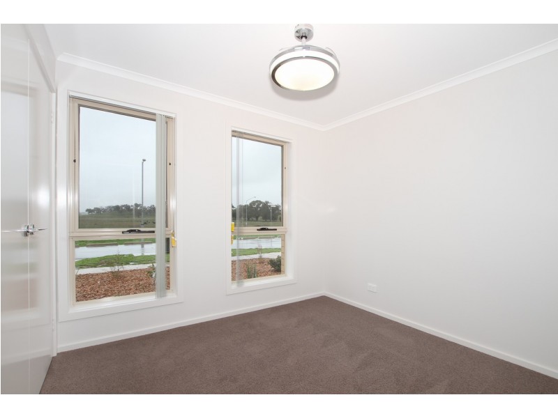 69 Ormiston Circuit, Harrison ACT 2914