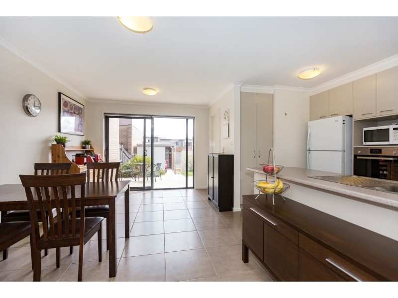 7 Proud Street, Forde ACT 2914