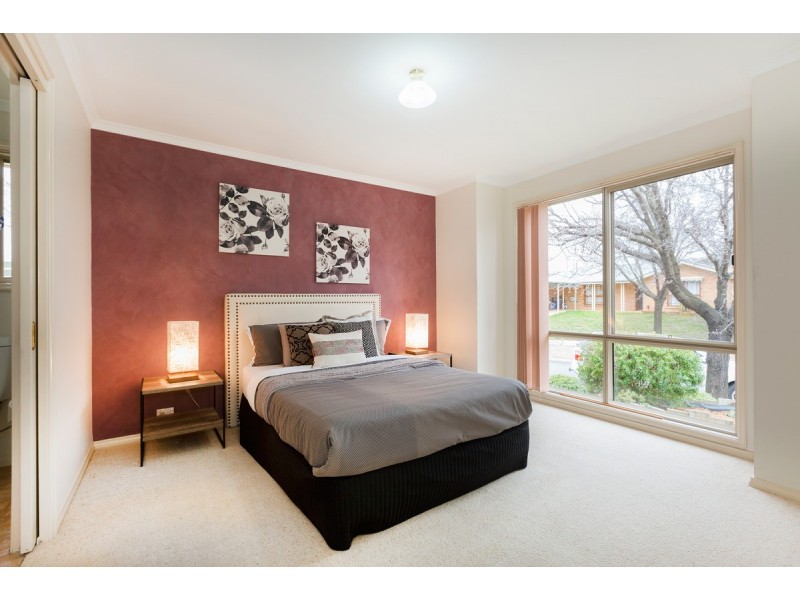 5 Saxby Close, Amaroo ACT 2914