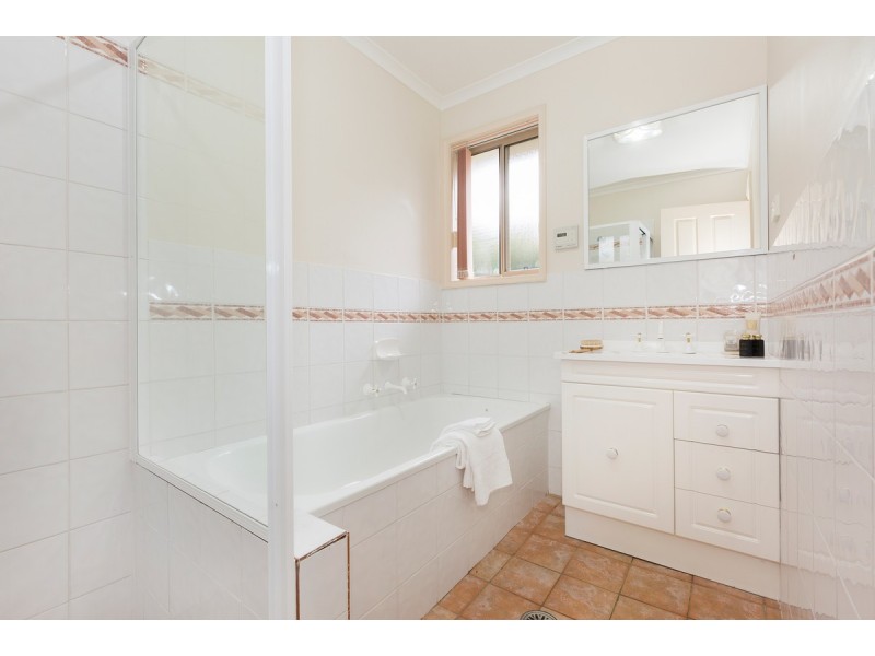 5 Saxby Close, Amaroo ACT 2914