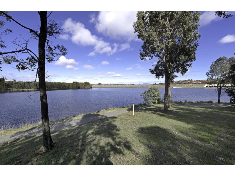 2 Sale Place, Amaroo ACT 2914