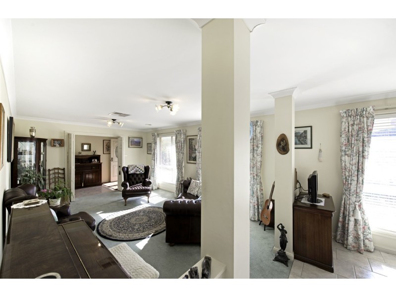 2 Sale Place, Amaroo ACT 2914