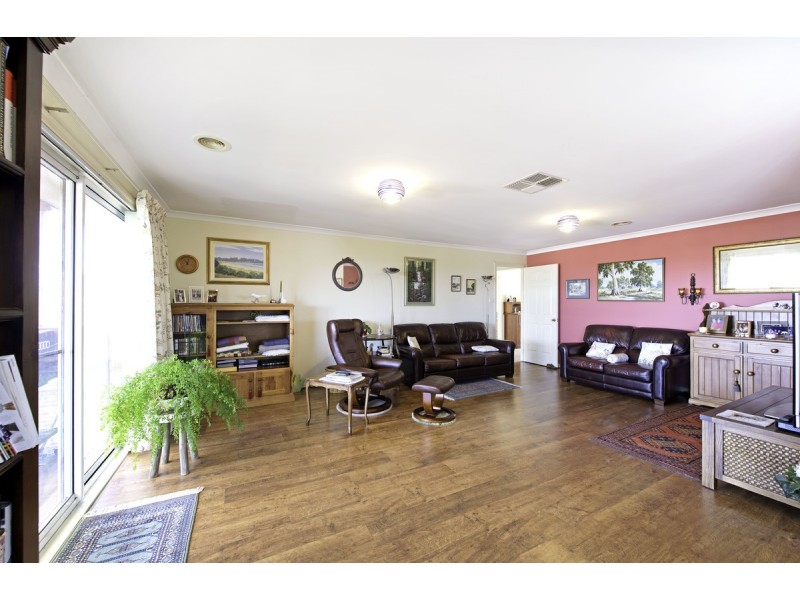 2 Sale Place, Amaroo ACT 2914