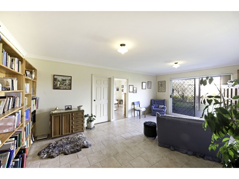 2 Sale Place, Amaroo ACT 2914