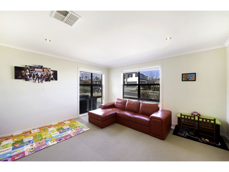 11 Aldous Street, Franklin ACT 2913