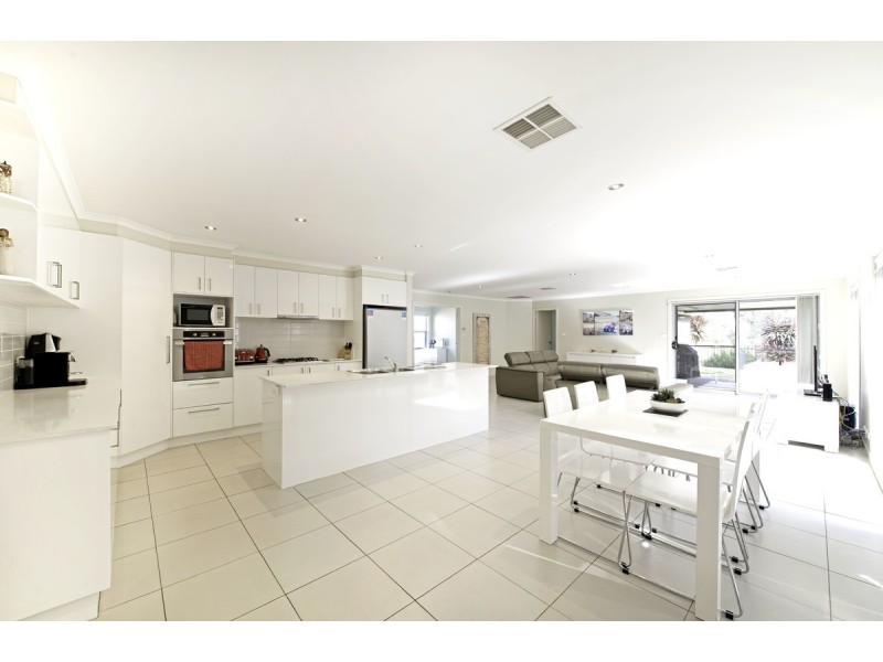 11 Aldous Street, Franklin ACT 2913