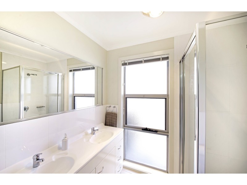 11 Aldous Street, Franklin ACT 2913