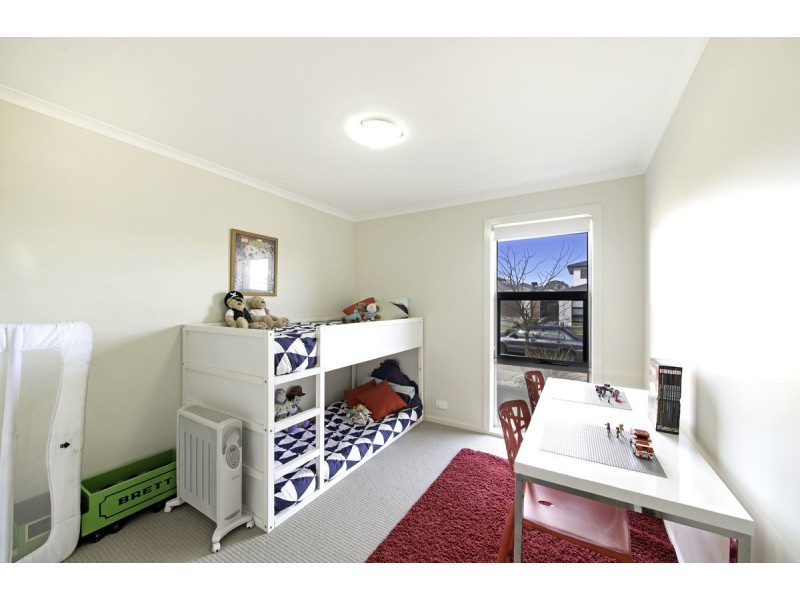 11 Aldous Street, Franklin ACT 2913