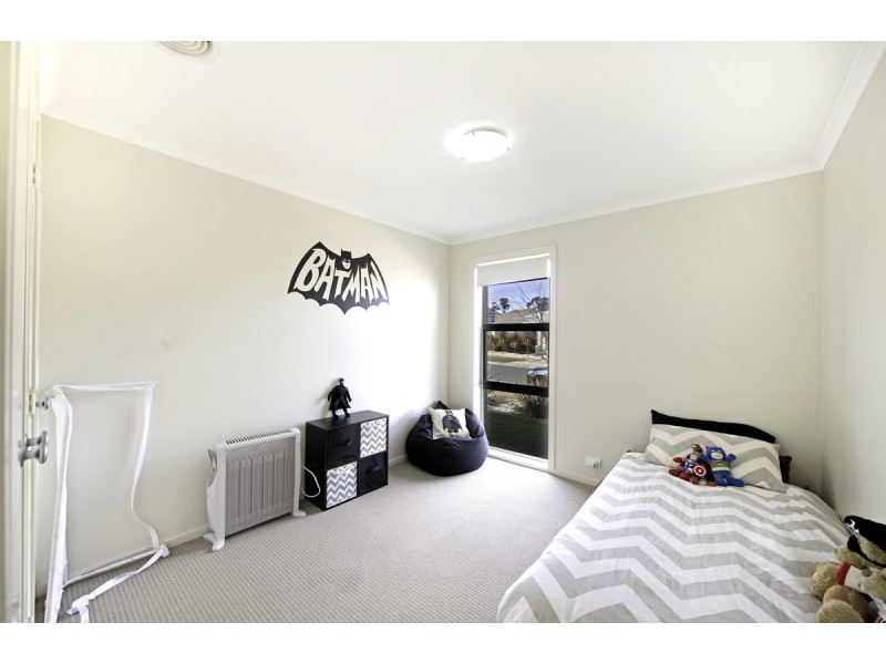 11 Aldous Street, Franklin ACT 2913