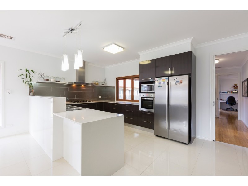 37 Essie Coffey Street, Bonner ACT 2914