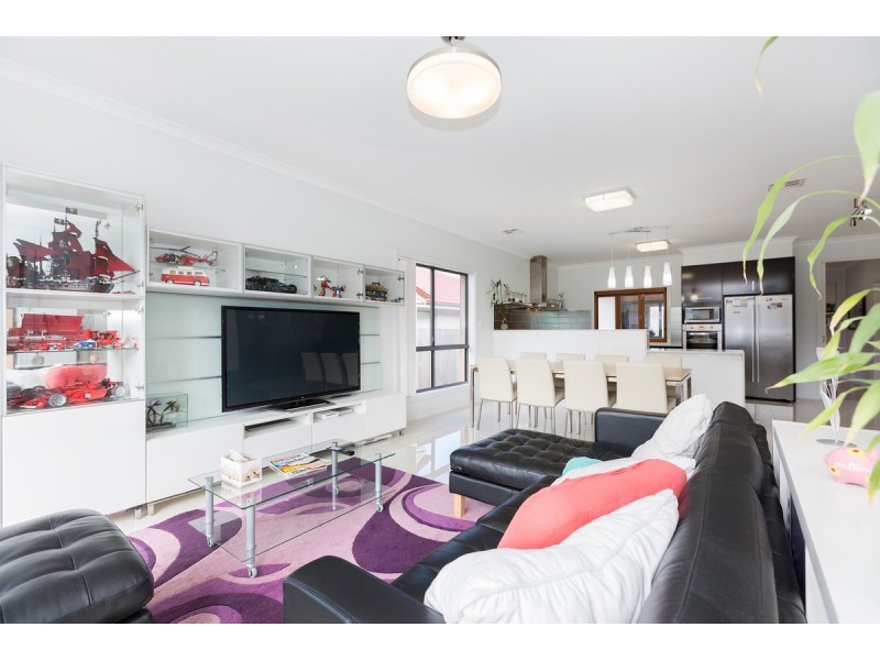 37 Essie Coffey Street, Bonner ACT 2914