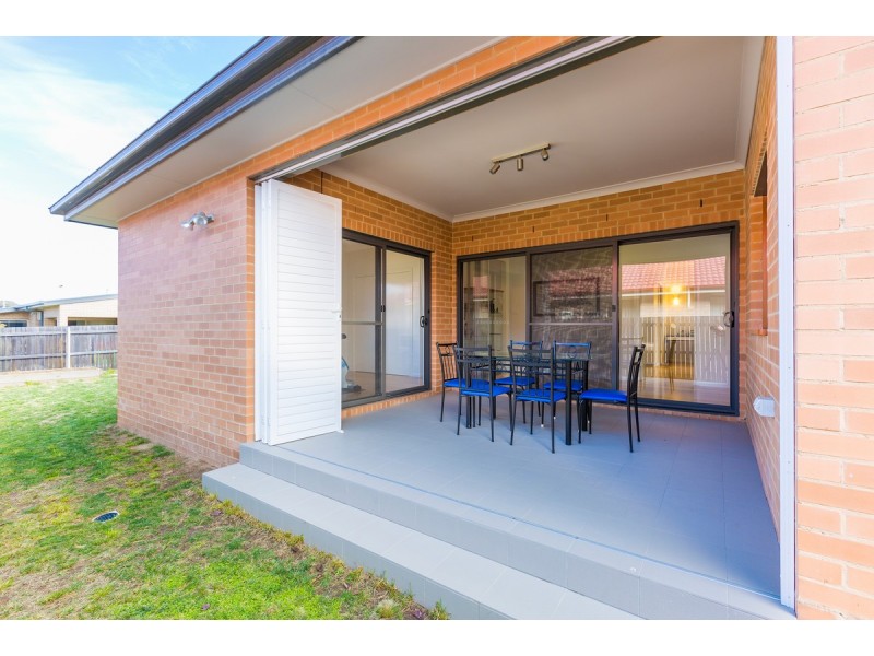 37 Essie Coffey Street, Bonner ACT 2914
