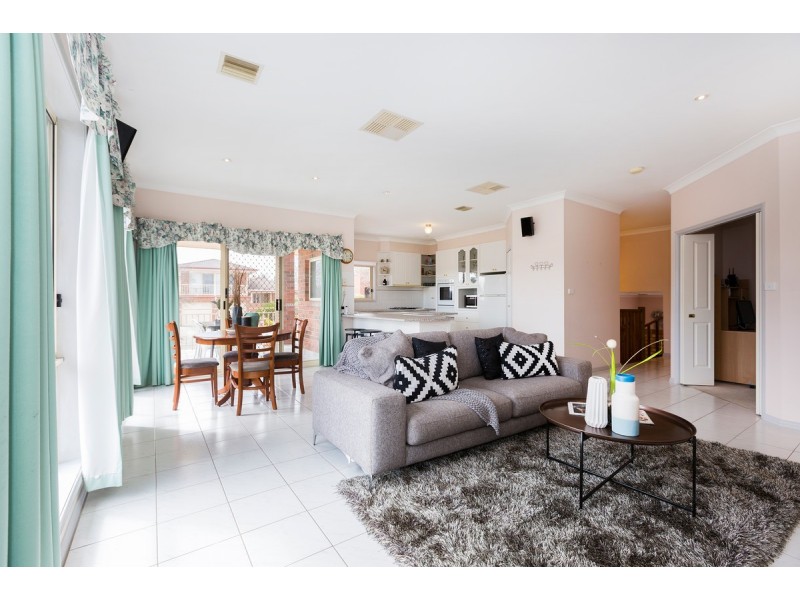 5 Dandenong Court, Palmerston ACT 2913
