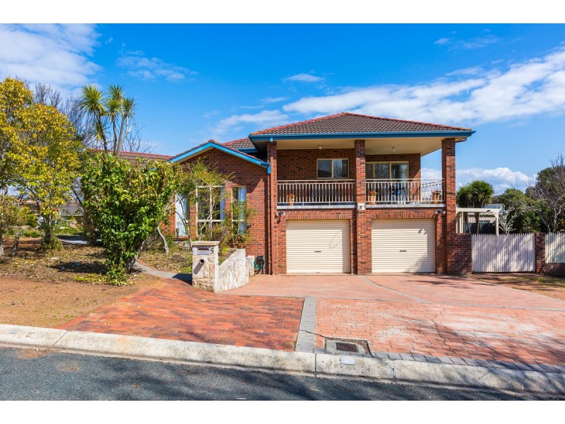 5 Dandenong Court, Palmerston ACT 2913