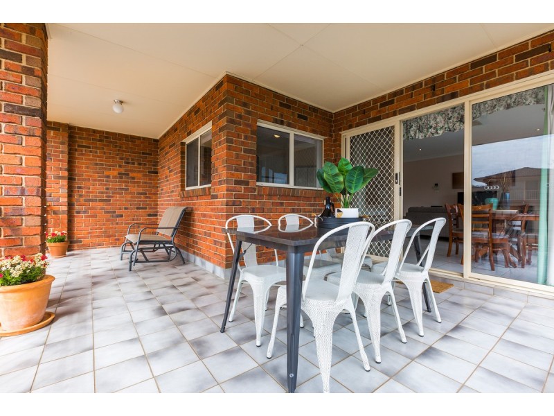 5 Dandenong Court, Palmerston ACT 2913