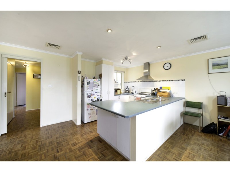 6 Mawalan Street, Ngunnawal ACT 2913