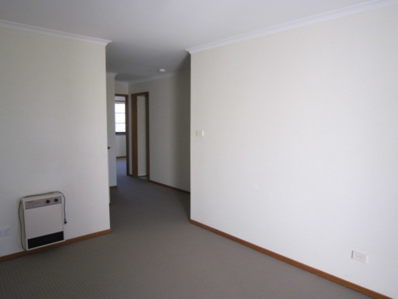 18/11 Flack Street, Holt ACT 2615